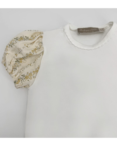 T-SHIRT CON FIORI GIALLI